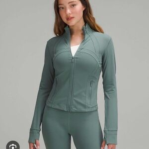 Lululemon Cropped Nulu Define Jacket Medium Forest 6
